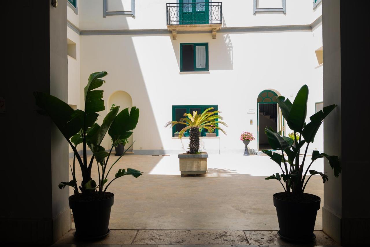 Historico Loft & Rooms Palazzo Adragna XIX Trapani Dış mekan fotoğraf