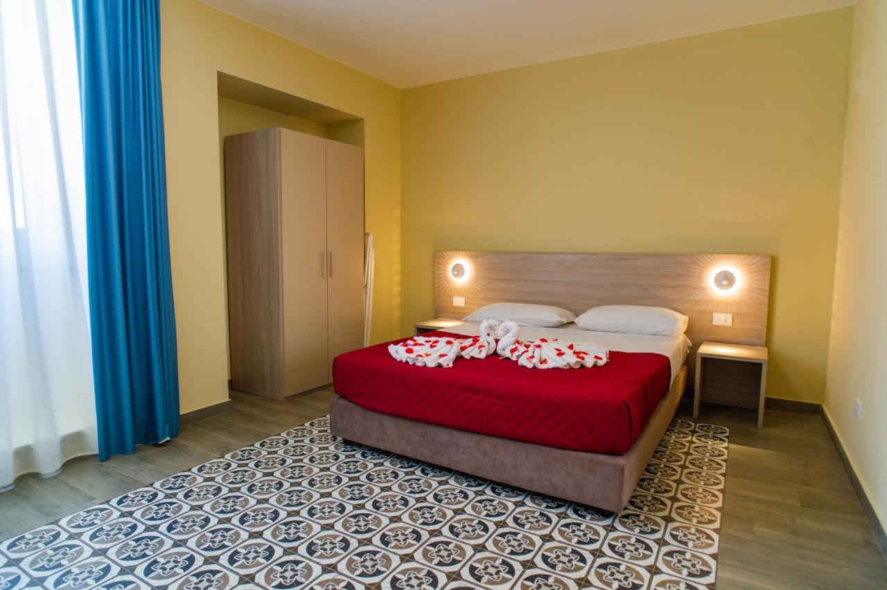 Historico Loft & Rooms Palazzo Adragna XIX Trapani Dış mekan fotoğraf