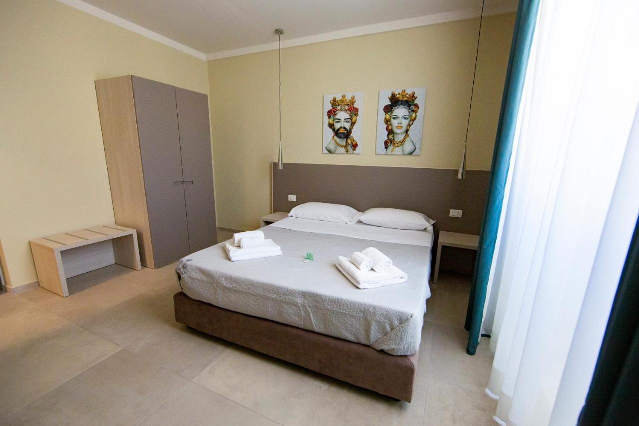 Historico Loft & Rooms Palazzo Adragna XIX Trapani Oda fotoğraf